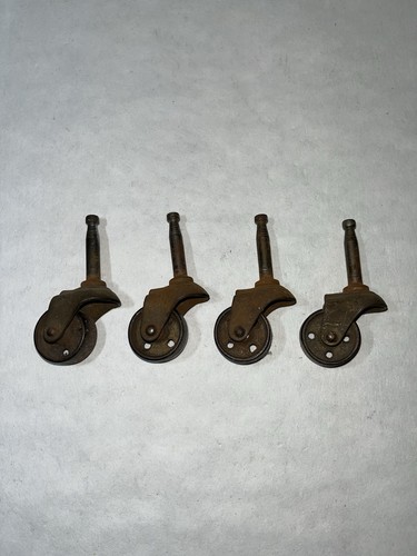 Vintage metal rusty - 4,